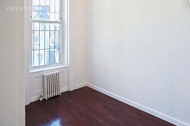 New York City Real Estate | View 132 Lafayette Avenue, 2R | Bedroom | View 3