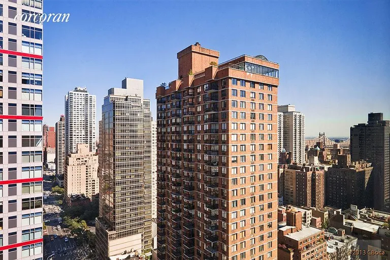 New York City Real Estate | View 250 East 53rd Street, 3002 | room 1 | View 2