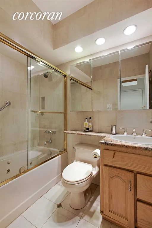 New York City Real Estate | View 160 East 38th Street, 2A | Bathroom | View 6