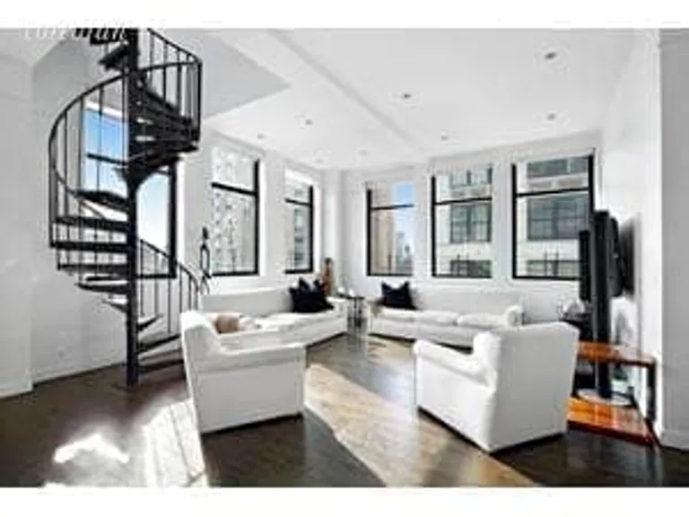 New York City Real Estate | View 115 Fourth Avenue, PH8F | 3 Beds, 2 Baths | View 1