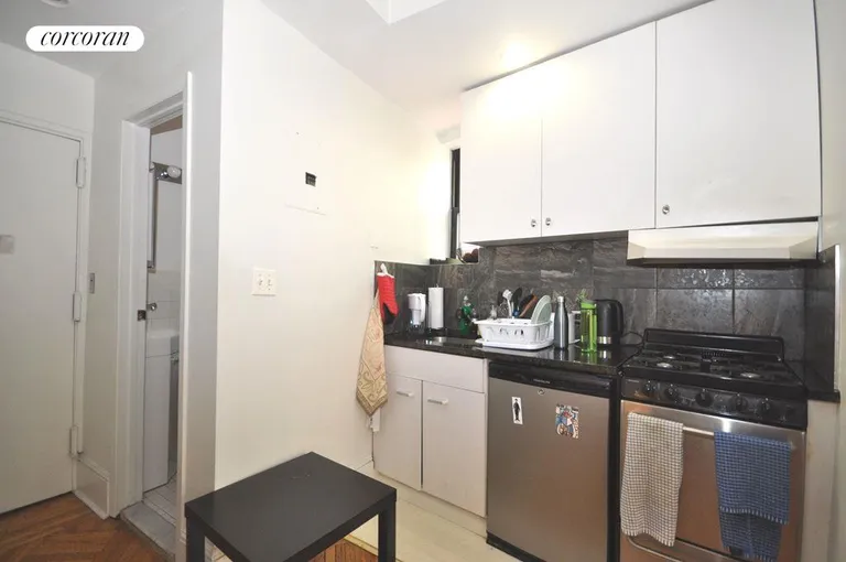 New York City Real Estate | View 1 Willow Place, 2R | room 4 | View 5