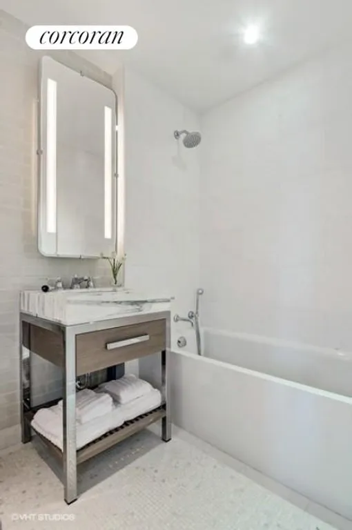 New York City Real Estate | View 389 East 89th Street, 5A | Bathroom | View 6