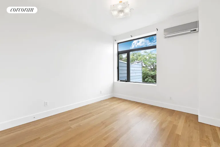 New York City Real Estate | View 46 Wilson Avenue, 4 | room 5 | View 6