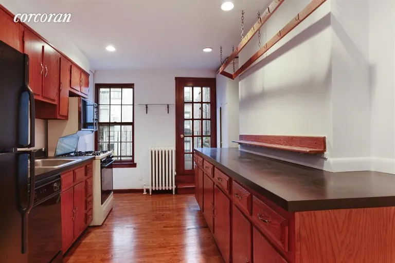 New York City Real Estate | View 251 West 21st Street, 3-4 | Full Sized Appliances including a dishwasher | View 2