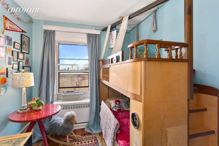 New York City Real Estate | View 19 Prospect Park West, 5 | 4 | View 5
