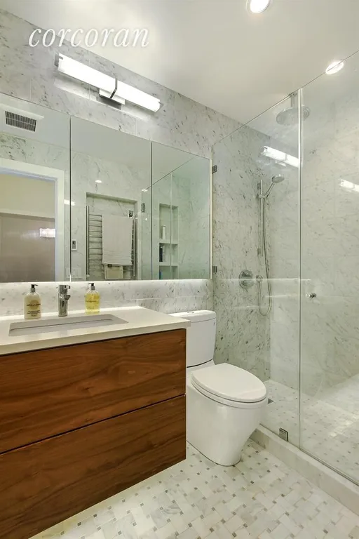 New York City Real Estate | View 425 East 78th Street, 5A | Bathroom | View 4
