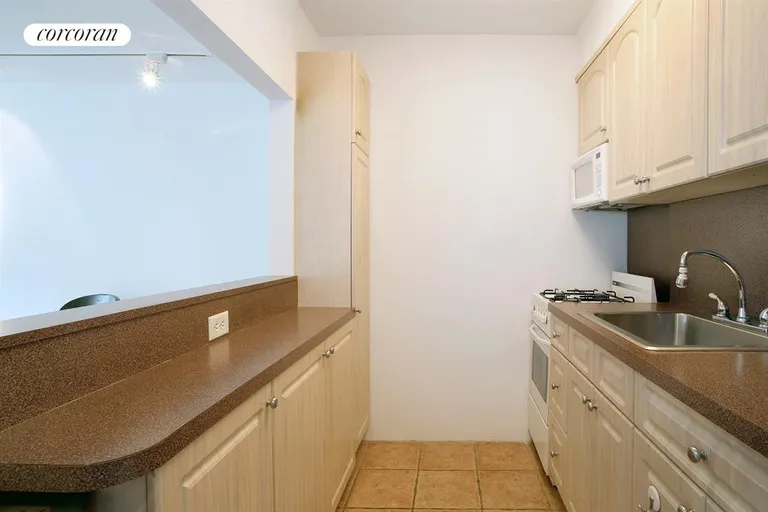 New York City Real Estate | View 131 West 85th Street, 4E | Kitchen | View 6