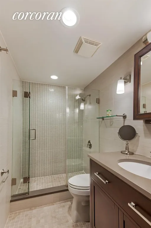 New York City Real Estate | View 184 Carlton Avenue | Full Bathroom, Apt 1 | View 7
