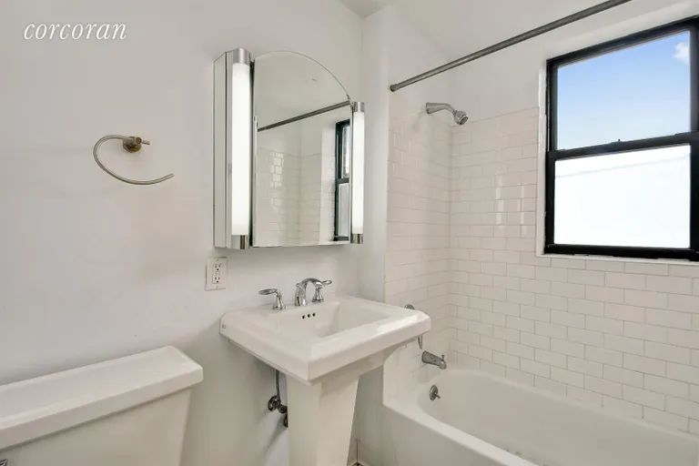New York City Real Estate | View 219 17th Street, 4A | Bathroom | View 6