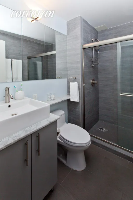 New York City Real Estate | View 48-15 11th Street, 6E | Modern Master Bathroom En Suite | View 5