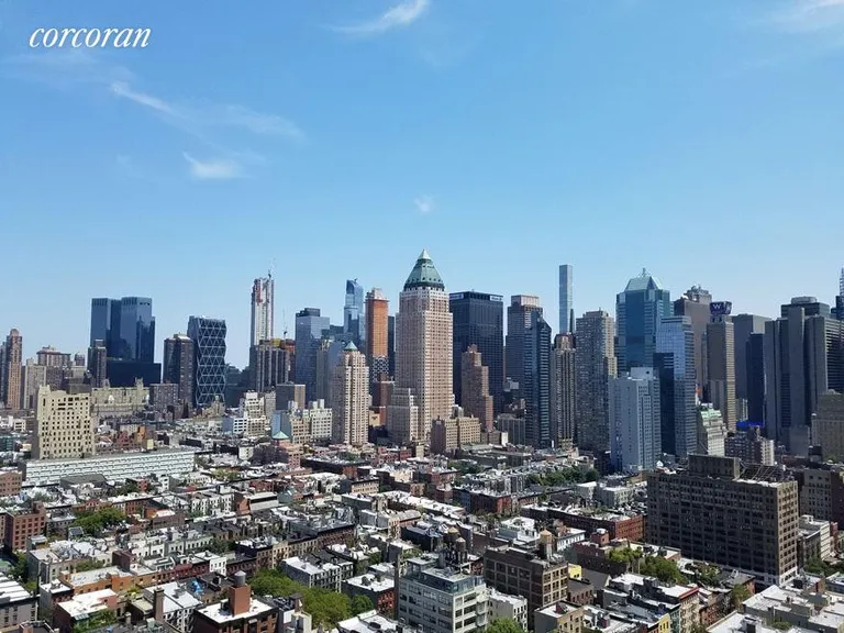 New York City Real Estate | View 500 West 43rd Street, 37D | Picture-Perfect Skyline Views to the East! | View 4