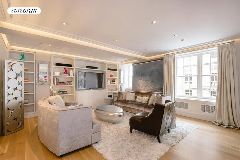 New York City Real Estate | View 995 Fifth Avenue, 11N | 2 Beds, 2 Baths | View 1
