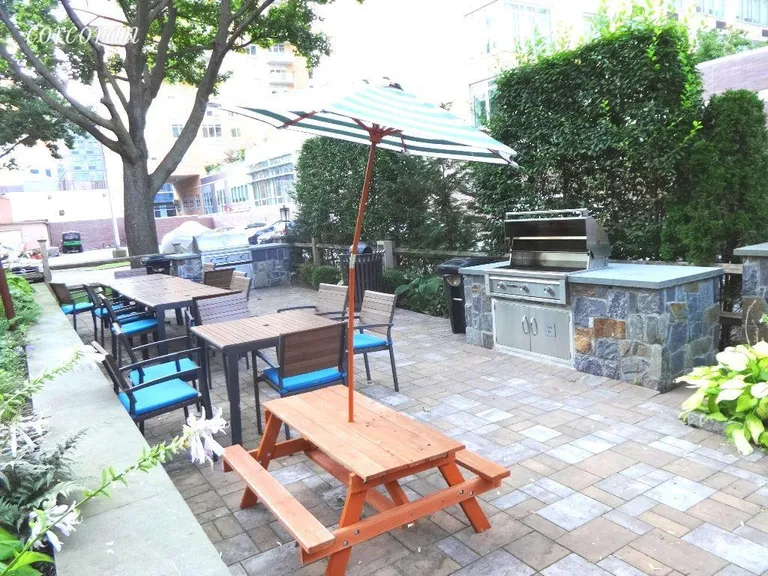 New York City Real Estate | View 175 Willoughby Street, 5H | Festive BBQ Picnic Area | View 17