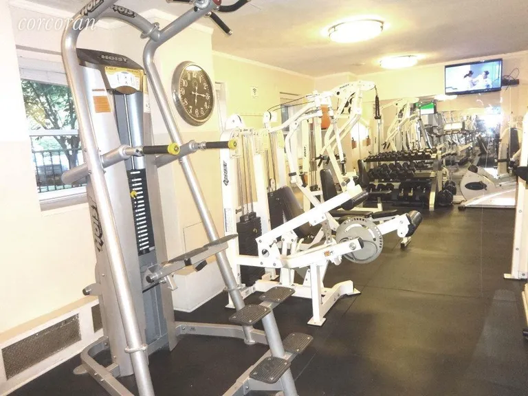 New York City Real Estate | View 175 Willoughby Street, 5H | Membership Gym | View 19