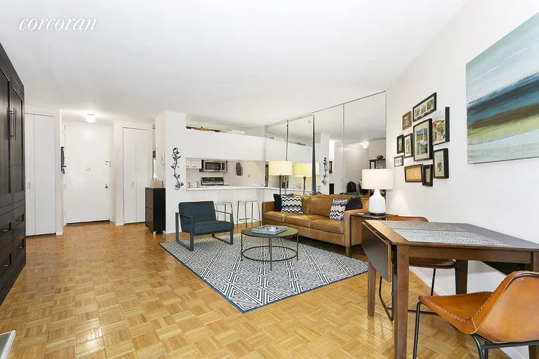 New York City Real Estate | View 393 West 49th Street, 2JJ | room 3 | View 4