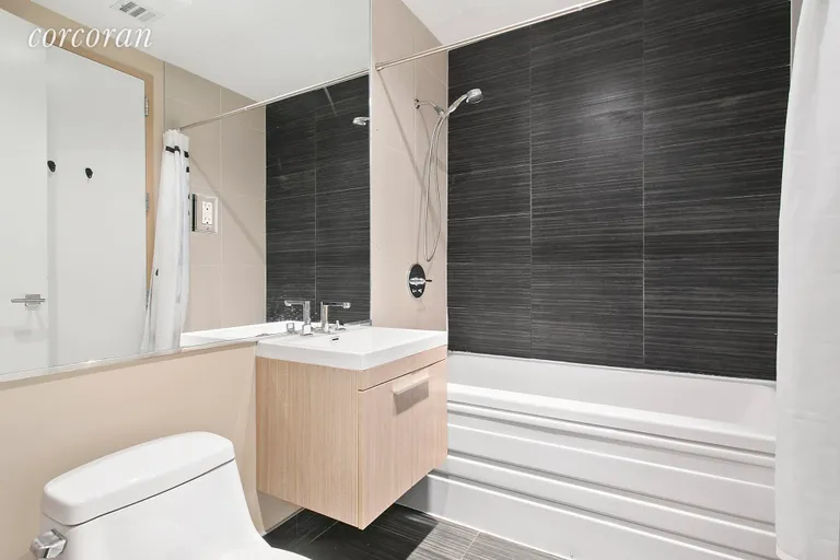 New York City Real Estate | View 321 Greene Avenue, 3B | Bathroom | View 4
