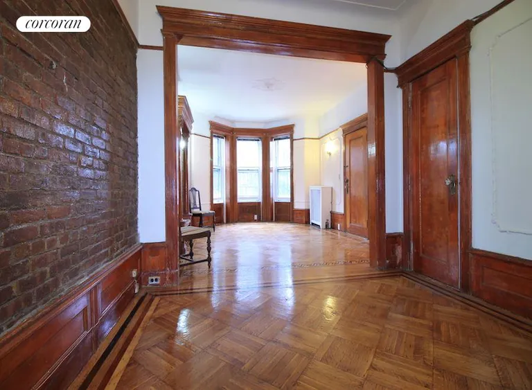 New York City Real Estate | View 390 New York Avenue, 1 | room 2 | View 3