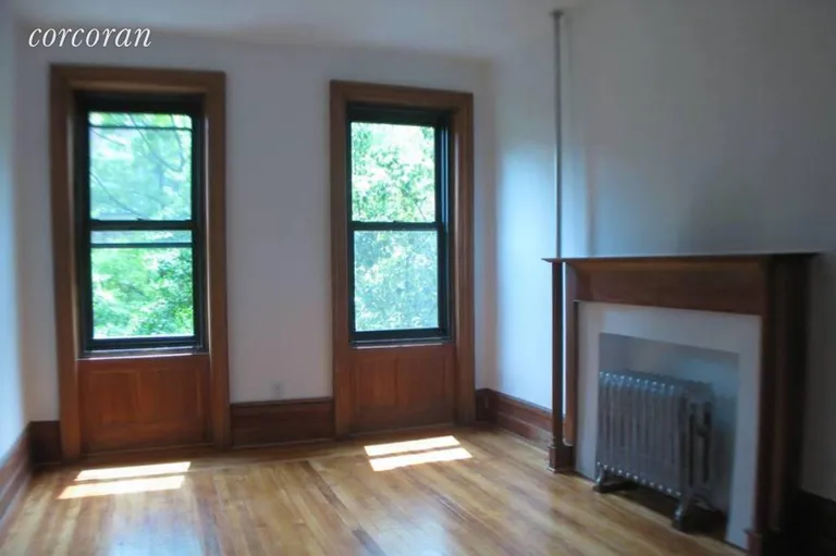 New York City Real Estate | View 161 East 81st Street, 4W | room 1 | View 2