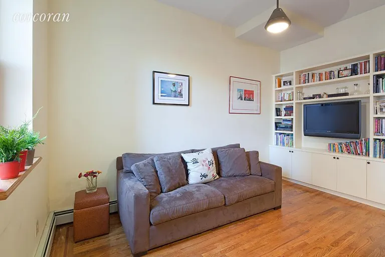 New York City Real Estate | View 312 Saint James Place, 1B | Living Room | View 4