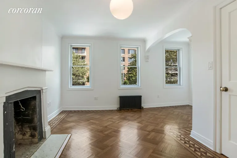 New York City Real Estate | View 186 Hall Street, 2 | 3 Beds, 1 Bath | View 1