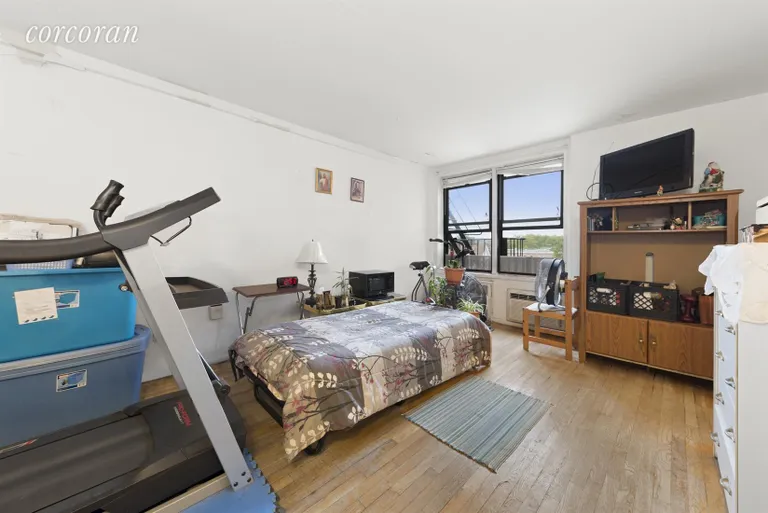 New York City Real Estate | View 415 Beverly Road, 4M | Master Bedroom | View 2