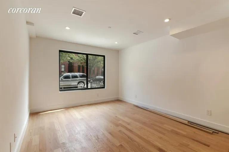 New York City Real Estate | View 33 Madison Street, 1B | room 1 | View 2