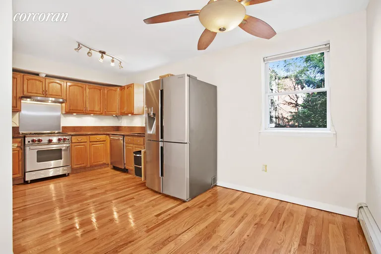 New York City Real Estate | View 477 Classon Avenue, 2A | room 4 | View 5