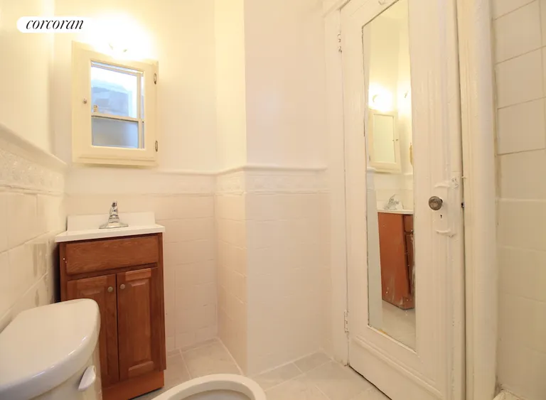 New York City Real Estate | View 390 New York Avenue, 2 | room 7 | View 8