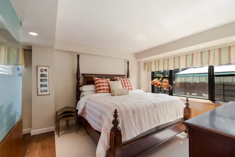 New York City Real Estate | View 200 East 74th Street, 11B | Bedroom | View 6