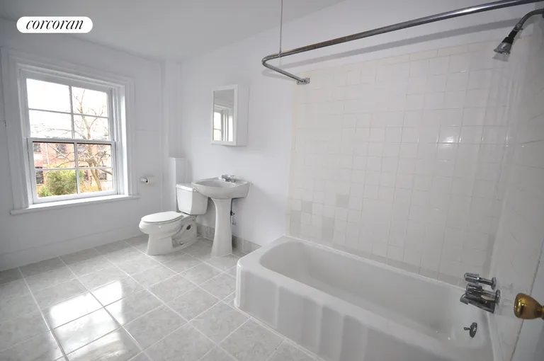 New York City Real Estate | View 101 Saint James Place, 2 | room 6 | View 7