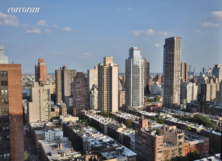 New York City Real Estate | View 1641 Third Avenue, 27C | 2 Beds, 1 Bath | View 1