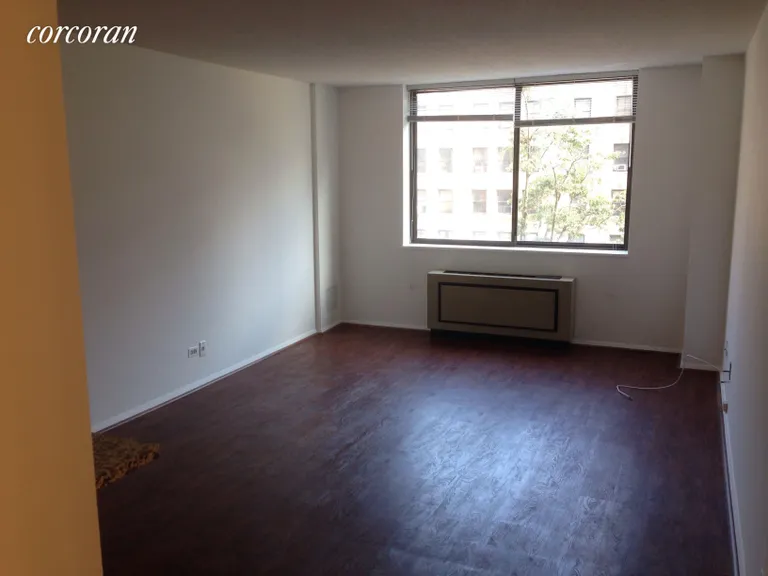 New York City Real Estate | View 275 West 96th Street, 6L | room 1 | View 2