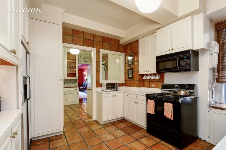 New York City Real Estate | View 1215 Fifth Avenue, 4B | Kitchen | View 10