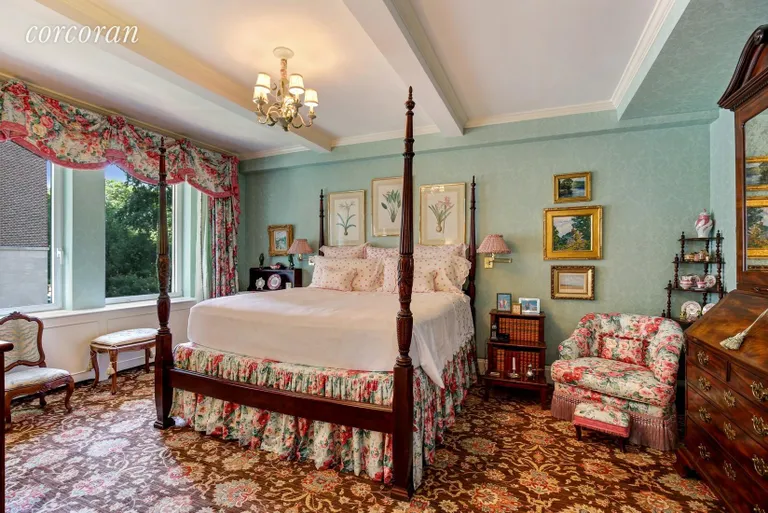 New York City Real Estate | View 1215 Fifth Avenue, 4B | Master Bedroom | View 6