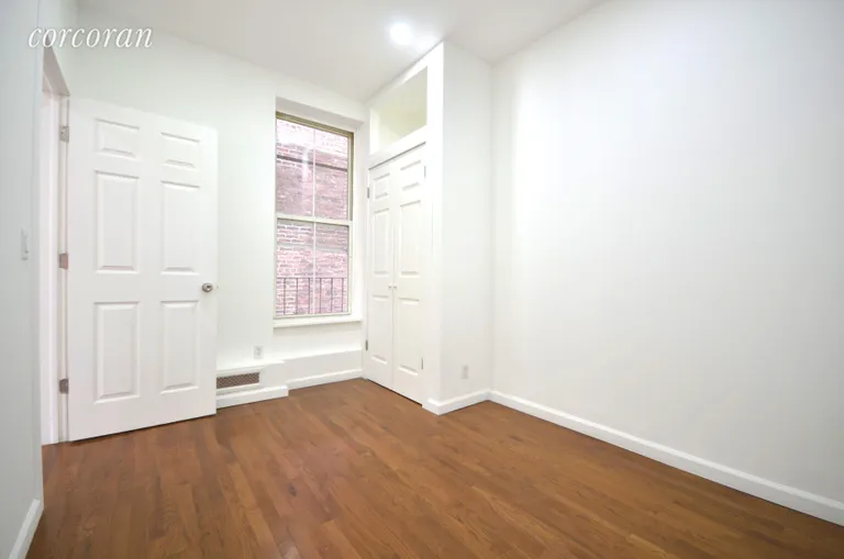 New York City Real Estate | View 11 Varick Street, 4S | Spacious bedroom with closet space | View 5