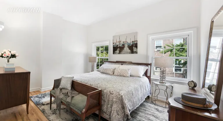 New York City Real Estate | View 20 Verandah Place | Master Bedroom Fits King Sized Bed | View 5