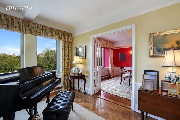 New York City Real Estate | View 1215 Fifth Avenue, 8B | Living Room / Dining Room | View 5