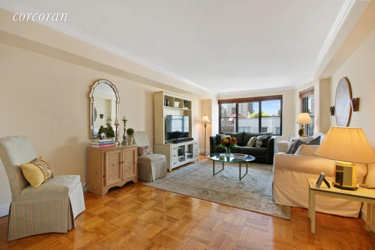 New York City Real Estate | View 301 East 64th Street, 17A | room 1 | View 2