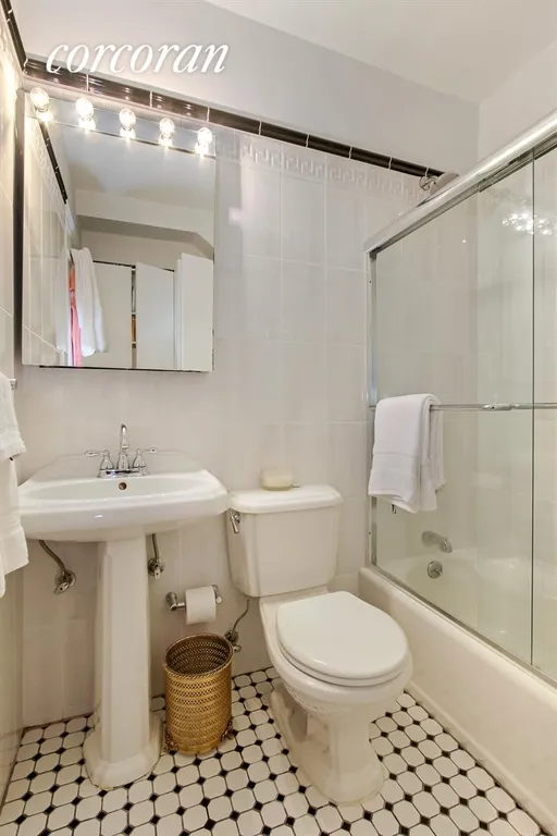 New York City Real Estate | View 12 West 72Nd Street, 4BC | Bathroom | View 5