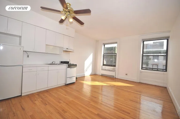 New York City Real Estate | View 150 Montague Street, 4R | 1 Bed, 1 Bath | View 1