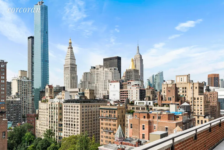 New York City Real Estate | View 32 Gramercy Park South, 6L | Breathtaking Roofdeck | View 7