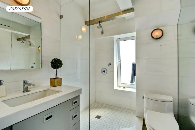 New York City Real Estate | View 39 West 67th Street, 1503 | Bathroom | View 6