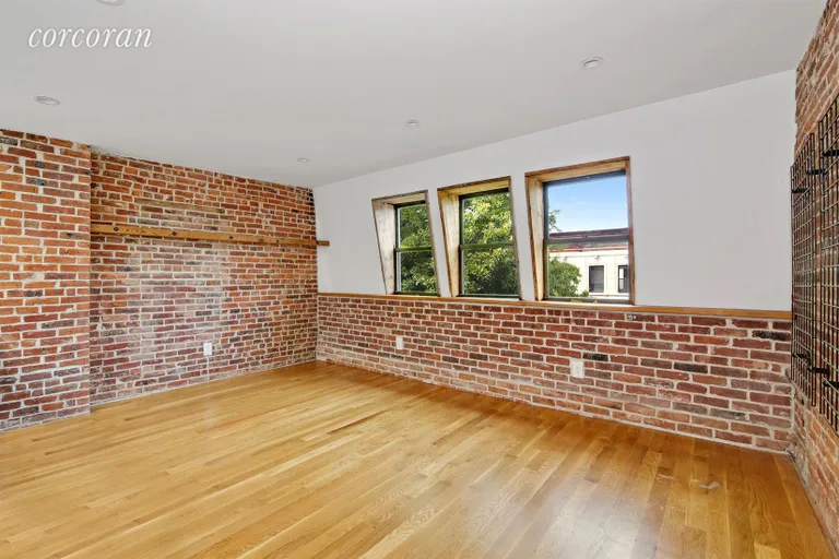 New York City Real Estate | View 454A Jefferson Avenue, 4 | Living Room | View 4