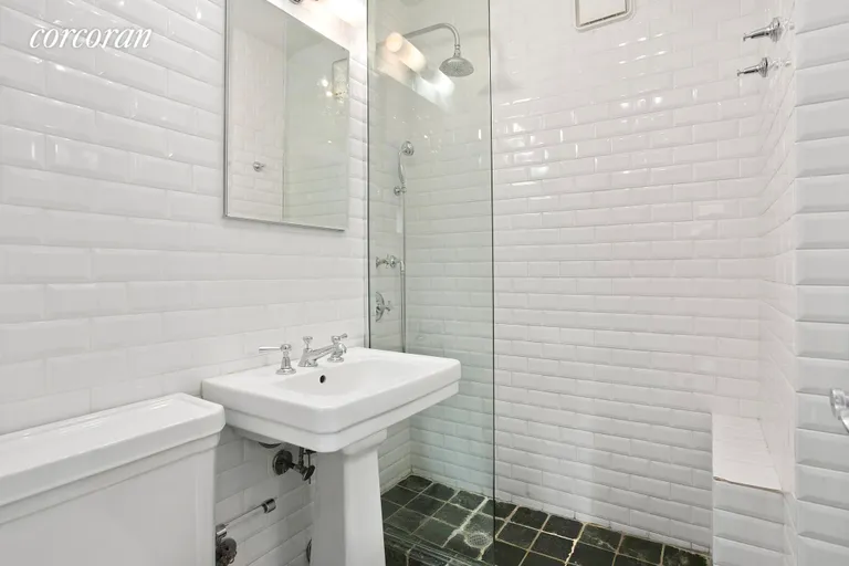 New York City Real Estate | View 20 West 72Nd Street, 906A | Bathroom | View 6