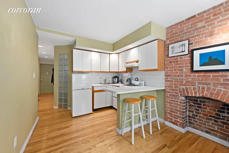 New York City Real Estate | View 220 East 82nd Street, 3RE | 1 Bed, 1 Bath | View 1