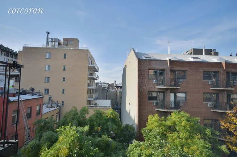 New York City Real Estate | View 206 Thompson Street, 15 | room 1 | View 2