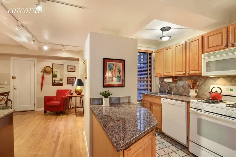 New York City Real Estate | View 175 West 93rd Street, 1G | Kitchen | View 5