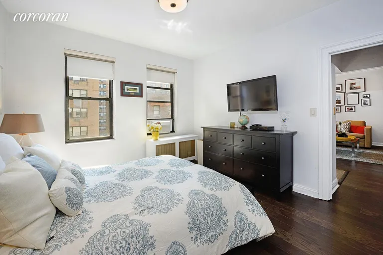 New York City Real Estate | View 333 East 80th Street, 6D | room 4 | View 5