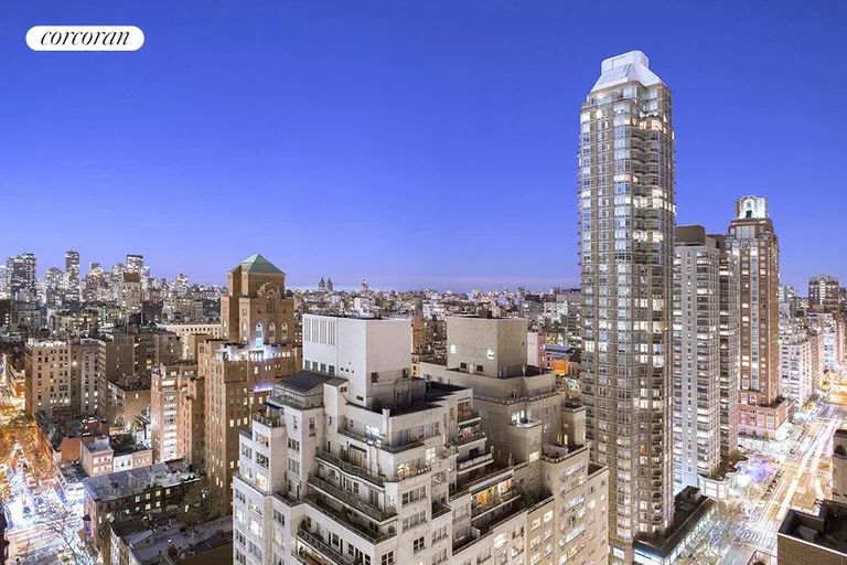 New York City Real Estate | View 200 East 62Nd Street, 23A | room 2 | View 3