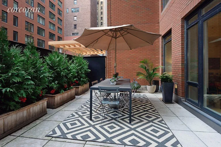 New York City Real Estate | View 205 West 76th Street, 4J | room 3 | View 4